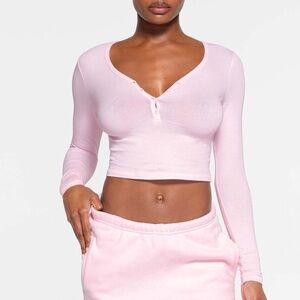 NWT SKIMS New Vintage Long Sleeve Cropped Henley Small "Cherry Blossom" Pink
